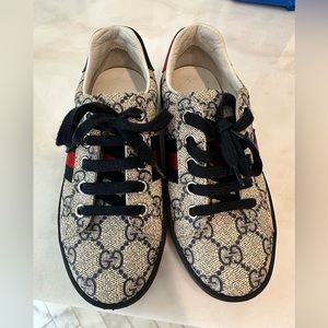 Gucci kids shoes
